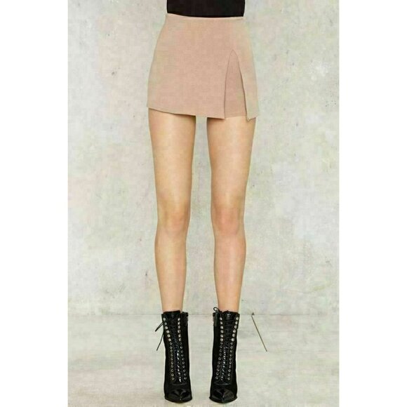 Nasty Gal Solemio Womens Beige Slit Pretty Stretch Skort Size S - Picture 2 of 4